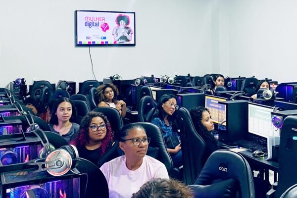 Cursos digitais voltados às mulheres de Ceilândia estão com inscrições abertas