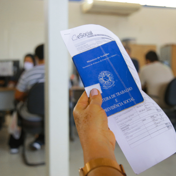 Agências do trabalhador têm mais de 1,2 mil vagas abertas&hellip;