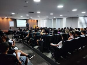Biblioteca Nacional de Brasília oferece aulões preparatórios para vestibular 60+ da UnB