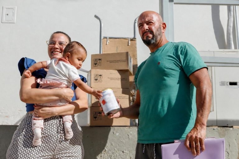 Terapia nutricional provê fórmulas gratuitas para crianças alérgicas ao leite de vaca