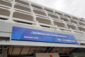 Agências do trabalhador oferecem mais de mil vagas de emprego nesta terça-feira (26)