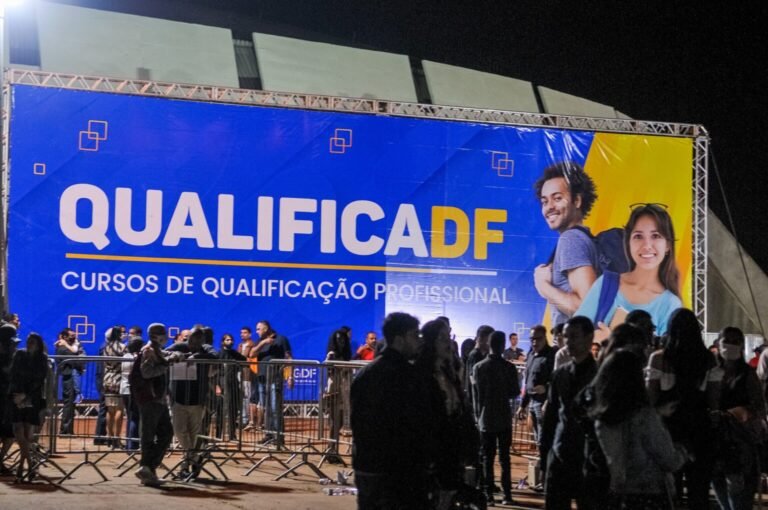 QualificaDF oferece 12 mil vagas em cursos gratuitos de qualificação profissional 