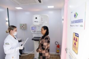 Carreta do programa Agora Tem Especialistas reforça atendimento à saúde da mulher no Gama