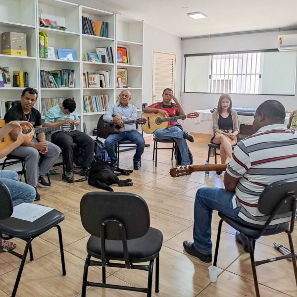 Oficina gratuita promove inclusão social no ensino de música para&hellip;
