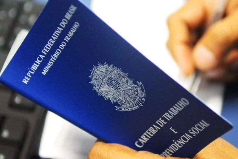 Agências do trabalhador encerram a semana com mais de mil vagas de emprego