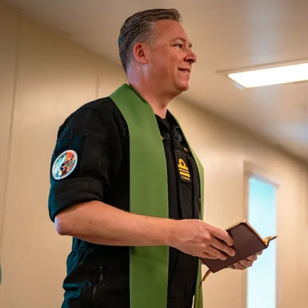 Forças Armadas do Canadá proíbem referências religiosas em eventos públicos&hellip;